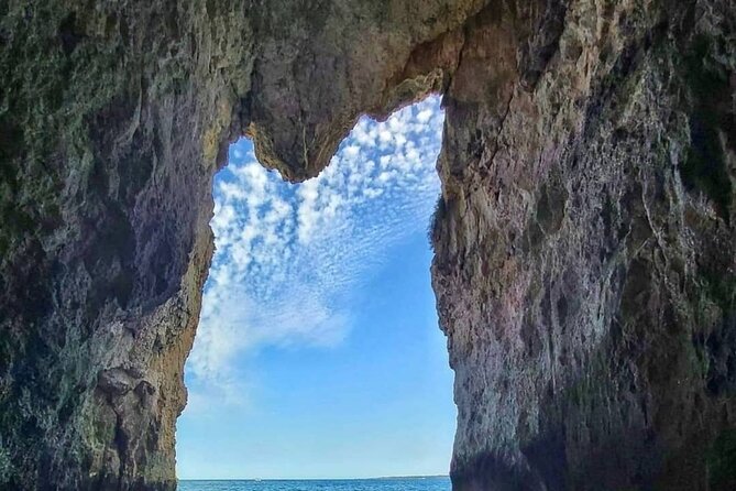 1-Hour Sea Caves and Boat Tour in Ortigia Syracuse - Getting From the Meeting Point to the Boat Without Stress