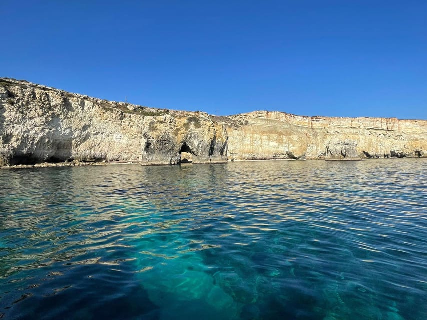 2.5-HOUR BOAT TOUR ORTIGIA+SEA CAVES+PILLIRINA+FRUIT DRINK - Grotta del Corallo: A Photo Stop That Shows You’re Close to the Action