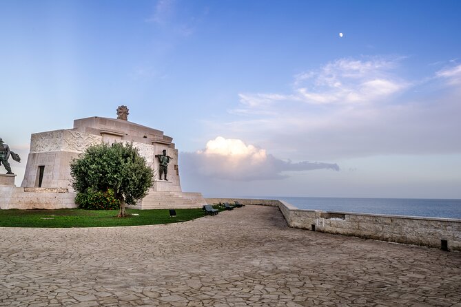 2 Hours Calessino/ Tuk tuk Tour to Syracuse and Ortigia Island - Santa Lucia al Sepolcro: Caravaggio and a Church Stop That Depends on Opening Hours