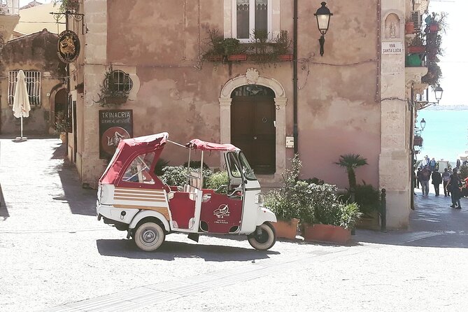 2 Hours Calessino/ Tuk tuk Tour to Syracuse and Ortigia Island - English on the Road: What to Expect With Communication