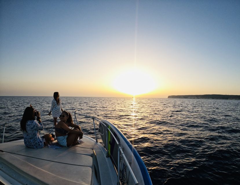 3-hour boat trip at sunset with the sighting Delfini - Dolphin Watching at Golden Hour Off Lampedusa