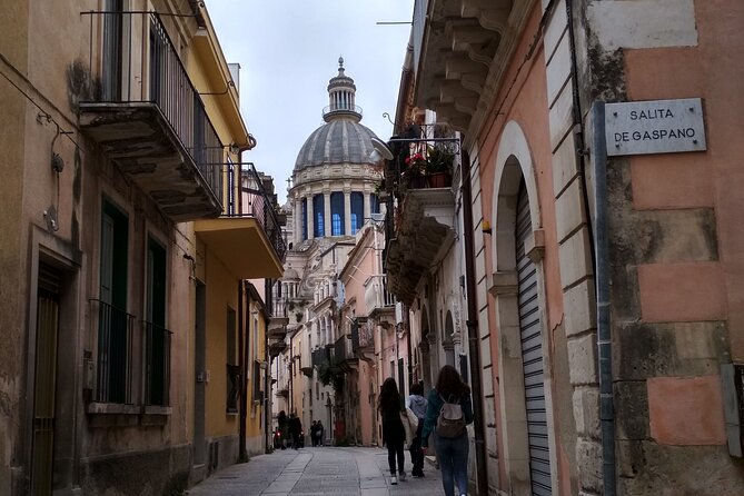 3-hour walking tour Discovering Ragusa Baroque - Chiesa di Santa Maria dell’Itria and Palazzo Cosentini: connected sacred spaces