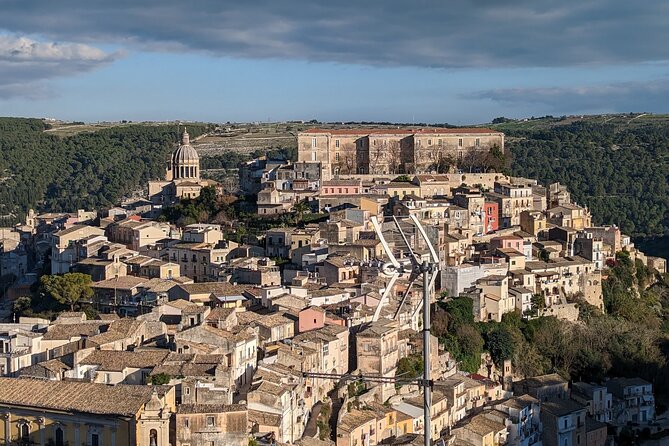 3-hour walking tour Discovering Ragusa Baroque - Duomo di San Giorgio: the façade with stairs and the saint’s feast