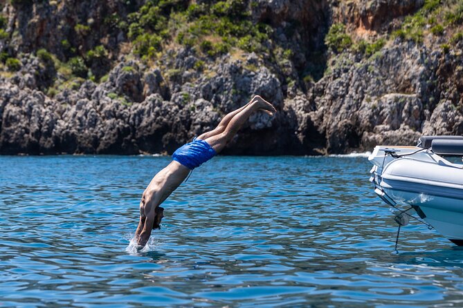 4h Private Boat from Castellammare del Golfo to Zingaro Scopello - Cala Tonnarella dell’Uzzo: lovers’ cave plus real swim time