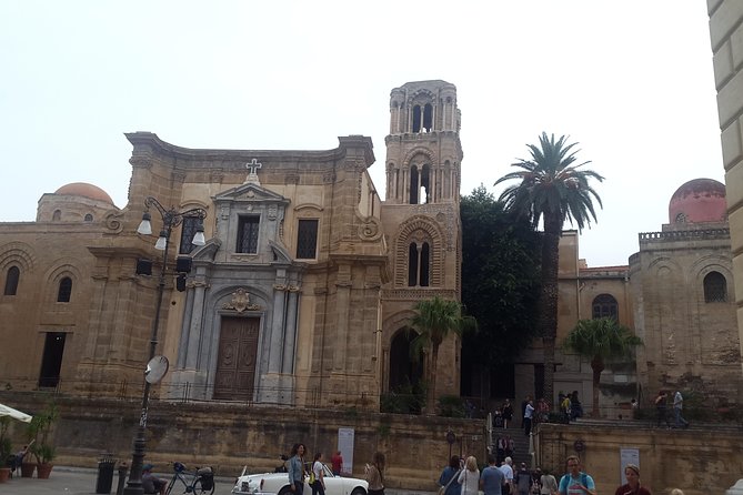 A walk among the monuments and markets of Palermo - Capo Street Market: What You Notice When You Slow Down