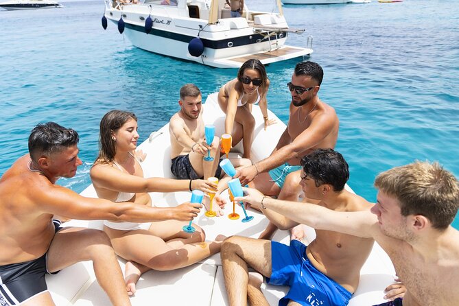 Aegadian Islands Private Tour: Favignana Levanzo with Lunch from Trapani - Skipper-driven comfort: why the boat person matters more than you think