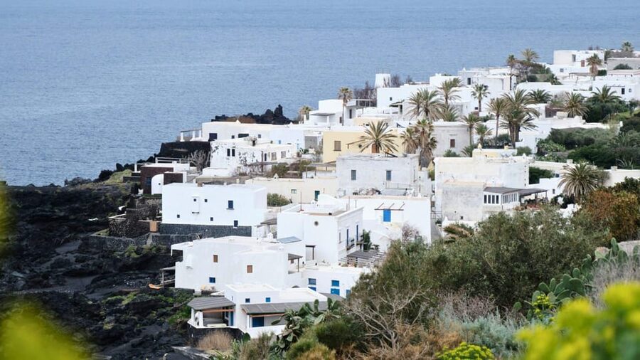 Aeolian Islands Mini Cruise: Vulcano, Lipari & Stromboli - Price and Value: What You Pay for in This 12.5-Hour Route