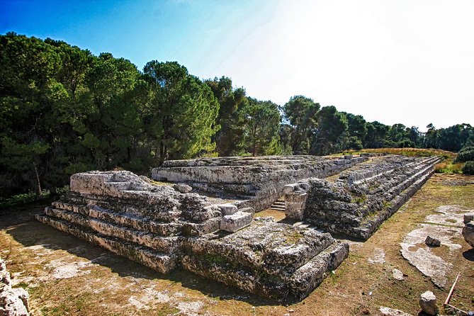 Ancient Syracuse: private guided tour of the Neapolis archaeological park - Ear of Dionysius: 15 minutes that can feel like a story climax