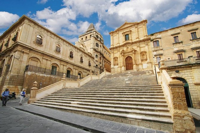 Baroque Noto private walking tour - Chiesa Santa Chiara: Another 15 Minutes, Two Different Personalities