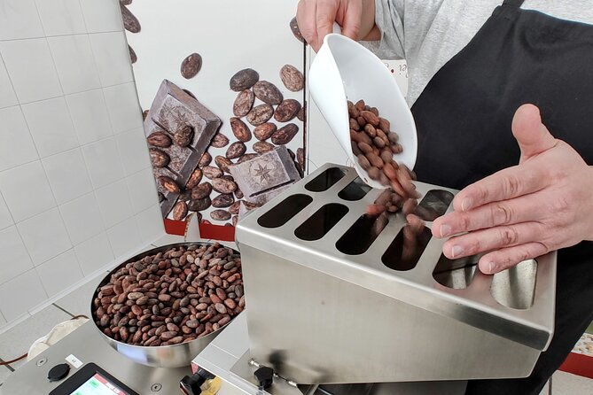 Become a chocolatier for a day, in Modica raw chocolate - Tasting the pure essence: how to read what you taste