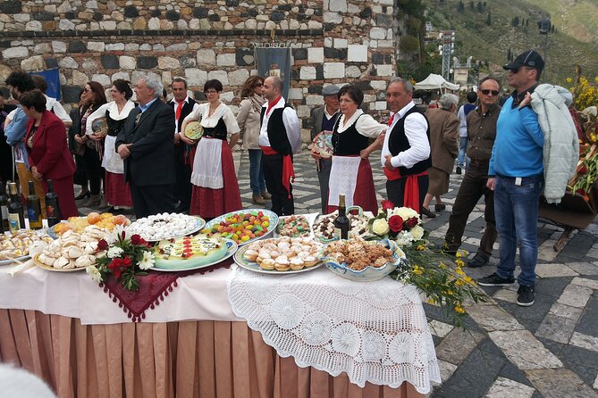 Best of Godfather and Taormina Tour with Street Food Tasting - Who should book this Godfather + Taormina combo