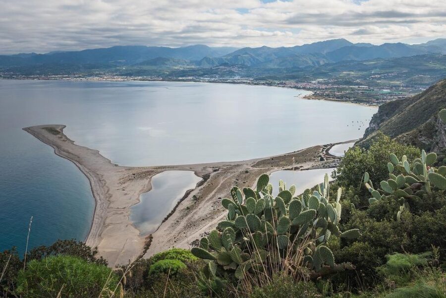 Best Tour di Taormina, Castelmola, Isola Bella e Messina - Savoca: a calm break with guided wandering and photo time