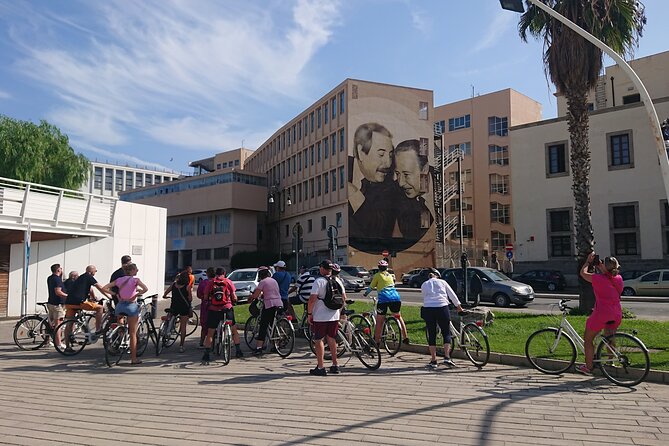 Bike tour of the historic center of Palermo with tasting - Piazza Pretoria: The Monumental Fountain at the Center of Things