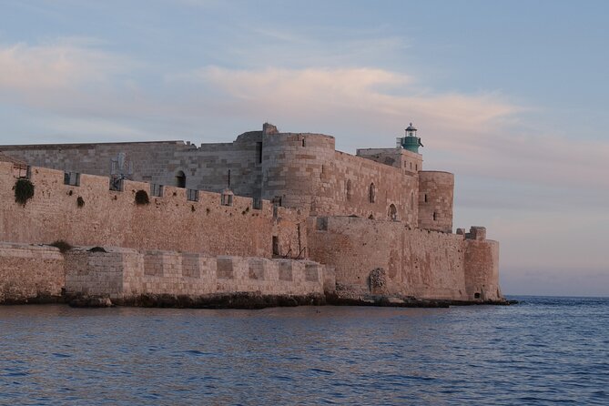 Boat Excursion to Ortigia with Typical Homemade Lunch - The homemade lunch on board (with wine) that saves your plans