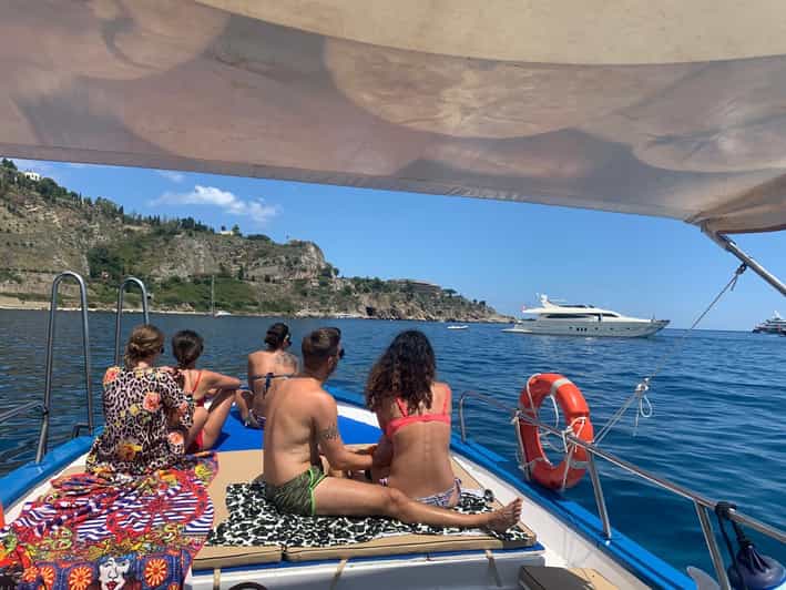 Boat excursions Isola Bella - Why this Taormina boat ride works so well in real life