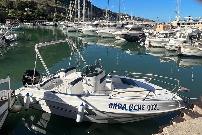 Boat rental Castellammare del Golfo, rent a boat. - San Vito lo Capo: Beach Time and a Real Sicilian Food Break