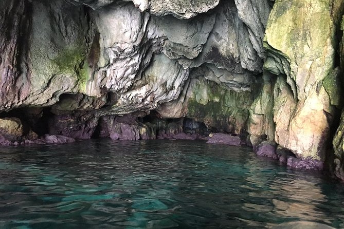 Boat tour of Ortigia Island and sea caves - Quick takeaways for your Ortigia sea-caves cruise