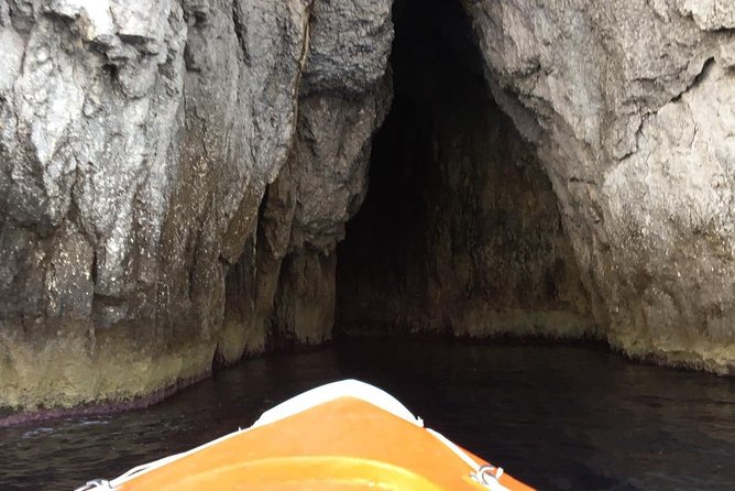 Boat tour of Ortigia Island and sea caves - Duration swings: why your 1 hour might feel shorter or longer
