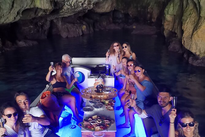 Boat tour of Ortigia, sea caves, Pillirina and snorkeling - Pillirina and the protected-water angle: what to expect