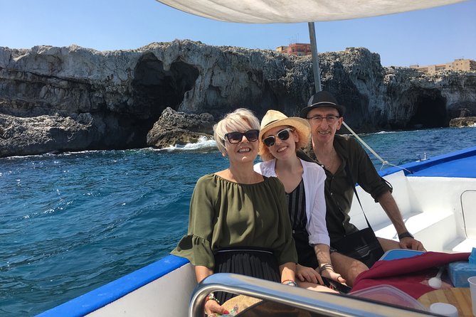 Boat tour Ortigia, sea caves and Pillirina 2h - Maniace Castle: A Quick Bathroom Break, Not a Full Visit