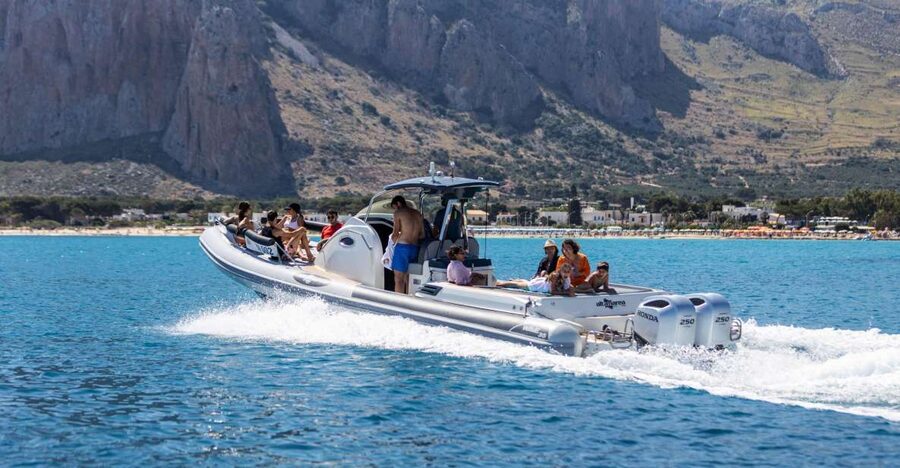 Boat Tour Taormina Isola Bella Giardini Naxos 8 hours - Giardini Naxos beach: your first big swim and snorkeling stop