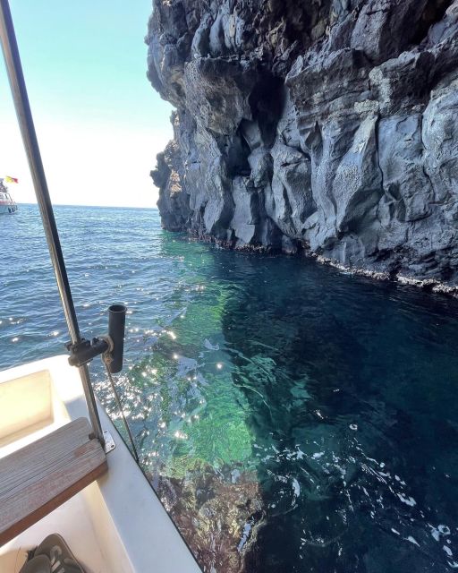 BOAT TOUR WITH APERITIF ON BOARD IN THE CYCLOPS ISLANDS - From Aci Trezza to the Cyclops Islands, Without the Stress