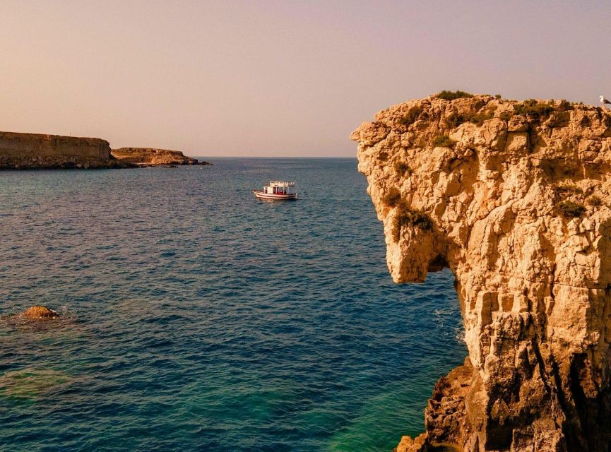 Boat tour with typical lunch in Siracusa - Stop 4: Arethusa spring stop (about 30 minutes)