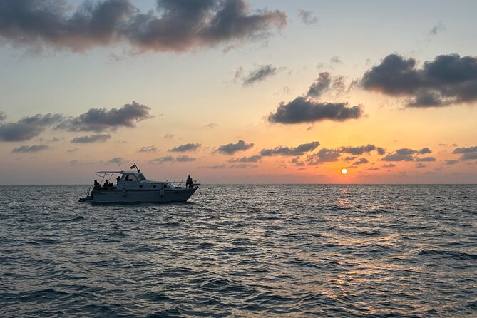 Boat trip Zingaro Nature Reserve - Meeting at Via Faro: Finding the boat and settling in