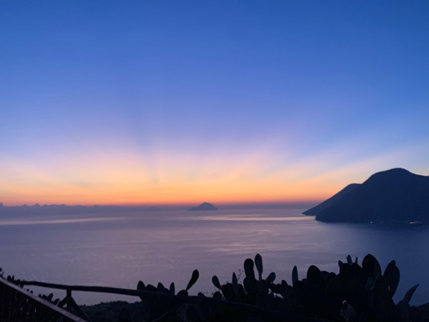 Capo d'Orlando: Mini-cruises to Salina, Lipari and Vulcano. - Getting Aboard Motonave Martina: Comfort, Deck Views, and Pace