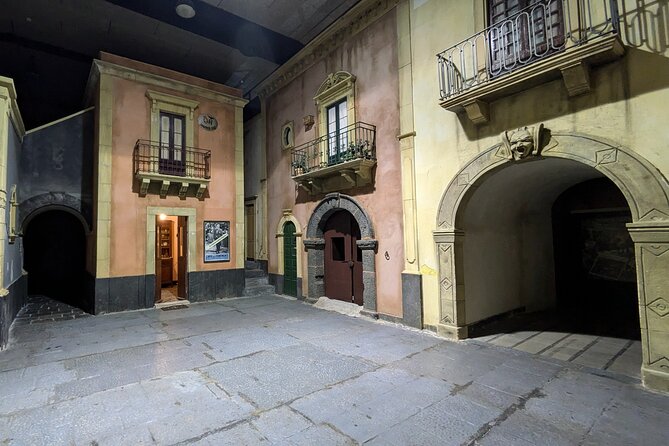 CATANIA 1943: Husky operation - When Rome becomes wartime shelter: the amphitheater stop