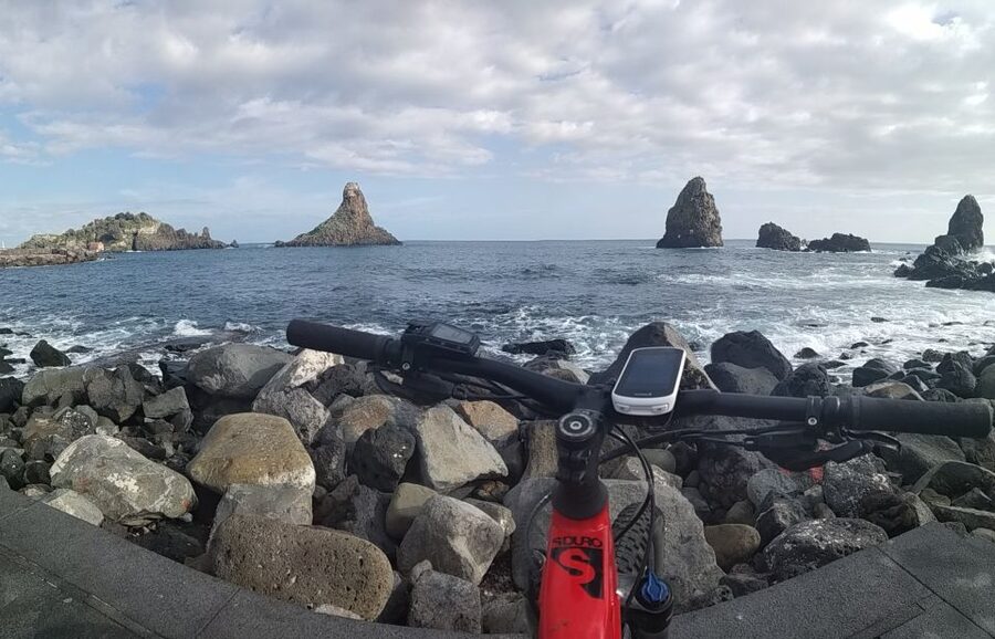 Catania: 4-Hour Guided Bike Tour - Coastal Roads Toward Aci Castello: The View Game Changes