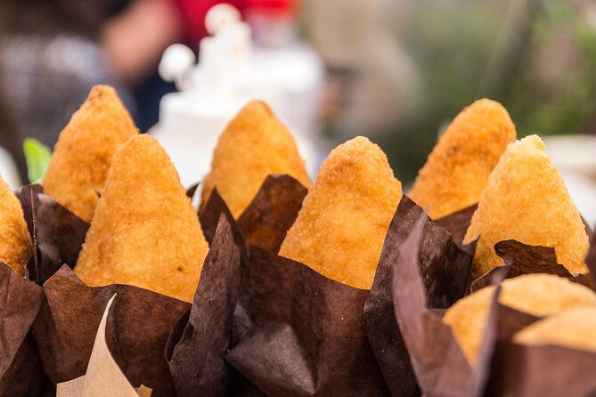 Catania authentic Street Food - Stop 3: Via Etnea (about 30 minutes) for Street Snacks on a City Street