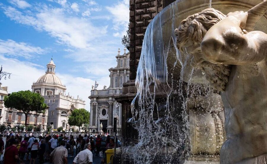 Catania: City Highlights Tour with Guide - Pescheria fish market: smells, color, and what to watch for