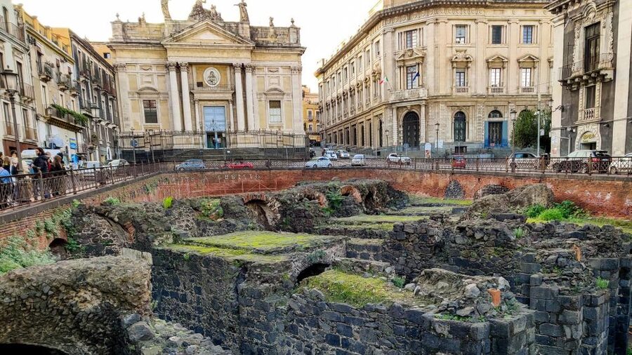 Catania: City Highlights Walking Tour - Via Crociferi, Via Teatro Greco, and Via Gesuiti: Street Names as Clues