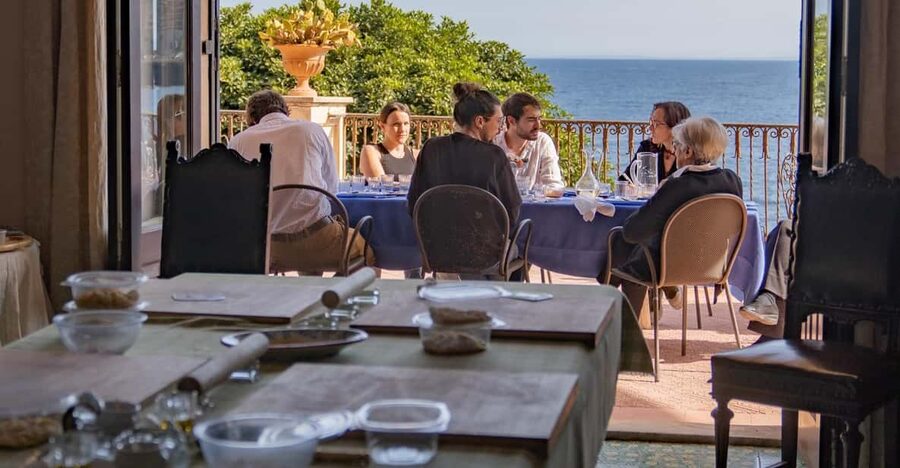 Catania: Cooking class set in a sea front historic villa - A Seaside Historic Villa at Piccolo Porto di Ognina