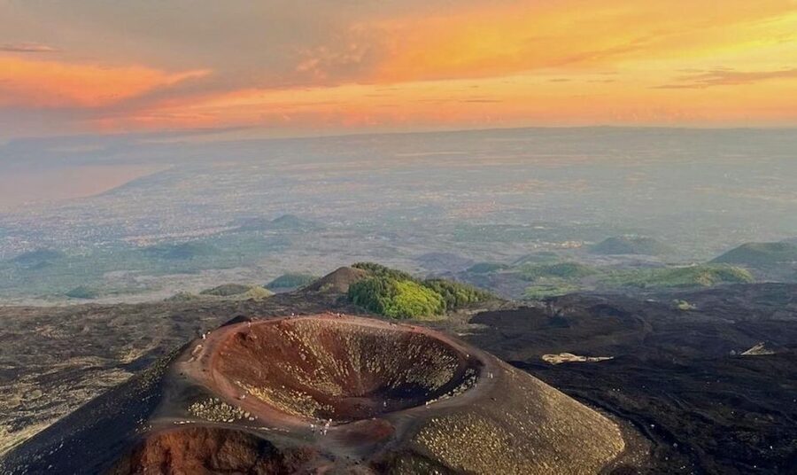 Catania: Etna Sunset Tour with Pickup and Drop-off - A Golden-Hour Etna Plan from Catania