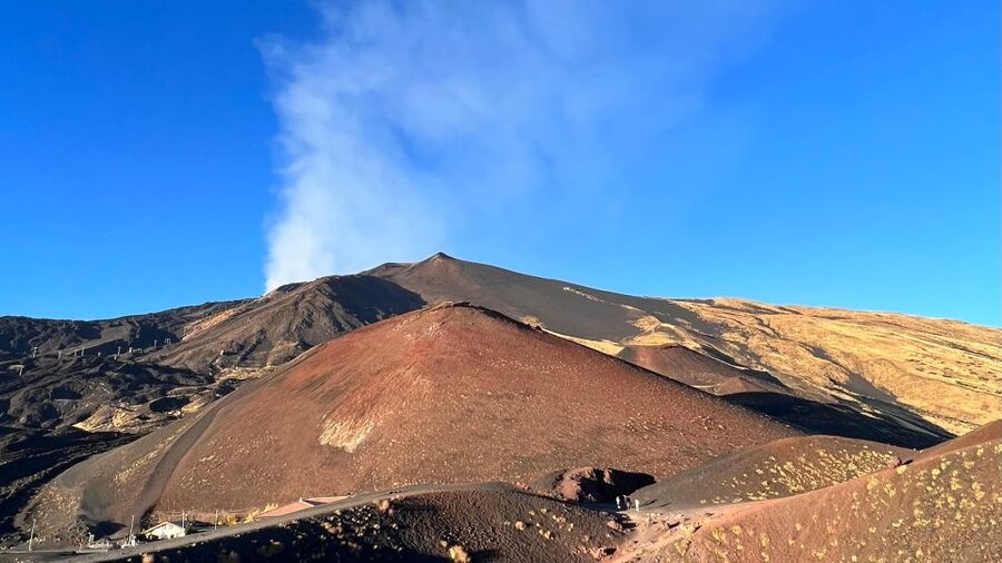 Catania: Etna Sunset Tour with Pickup and Drop-off - Mount Etna Walk and the Crater View at 2000 m