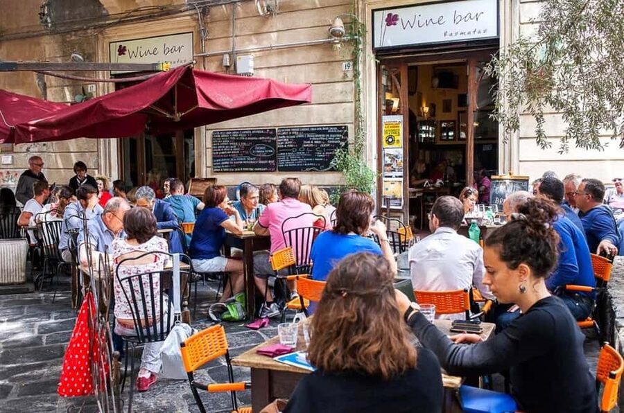 Catania Guided Bar Crawl in the Old Town - Why This Catania Bar Crawl Works in the Old Town