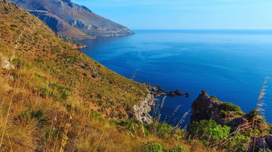 Catania: Guided Horseback Ride in Misterbianco Countryside - From the Stable to the Saddle: Your First 20 Minutes