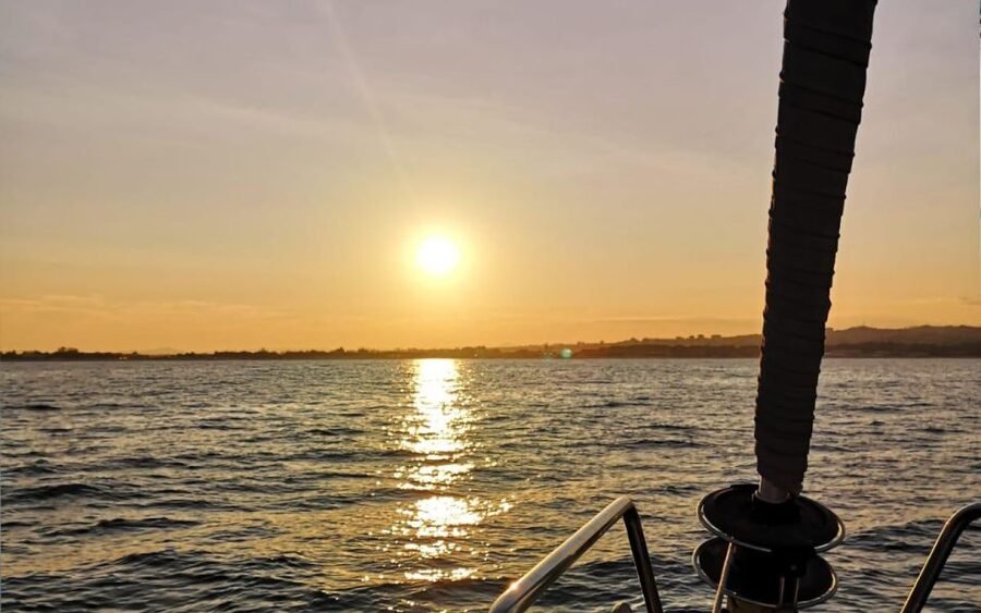 Catania: Guided Sunset Sailing Trip with Aperitif & Prosecco - Who This Sunset Sail Is For (and Who Should Skip It)