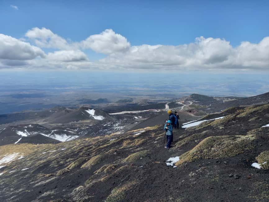 Catania: Guided Tour of Etna with Farm Visit & Food Tasting - The optional Etna High Altitude add-on: summit-area ambition
