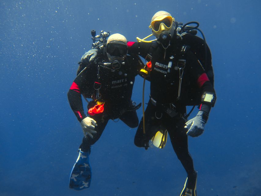 Catania: Gulf Scuba Diving Tour with Marine Biologist - Getting Ready at Etna & Sea Excursions