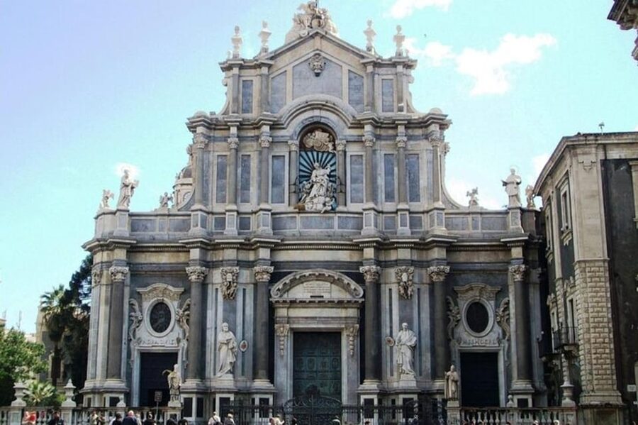 Catania Highlights Walking Tour With A Guide - Key highlights worth your attention