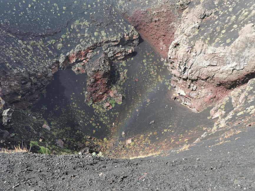 Catania: Morning tour of Etna with a visit to the Valle del Bove - Silvestri Craters: 90 Minutes on Volcanic Ground at 2,000 Meters