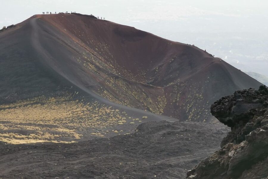 Catania: Mount Etna Trekking Tour Beyond the Tourist Trails - Silvestri Craters at 1,850–2,400 meters: the geology lesson you can walk on