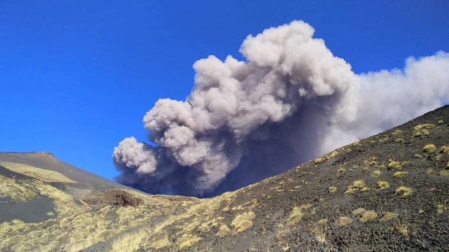 Catania: Mount Etna Volcano and Alcantara Park Tour - Reaching about 2,000 meters: what the Etna guided portion feels like