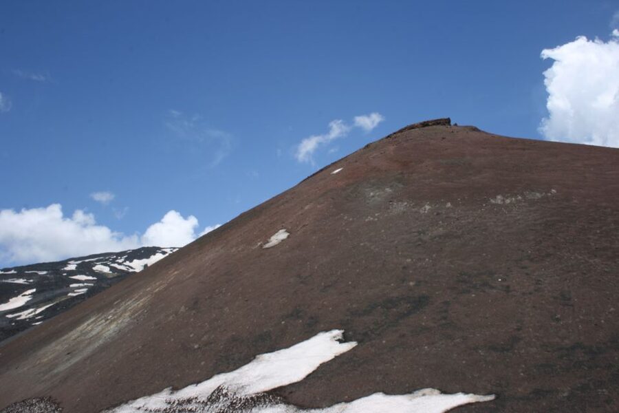 Catania: Mount Etna Volcano and Alcantara Park Tour - Alcantara Gorges free time: swim, stroll, and cool off for real
