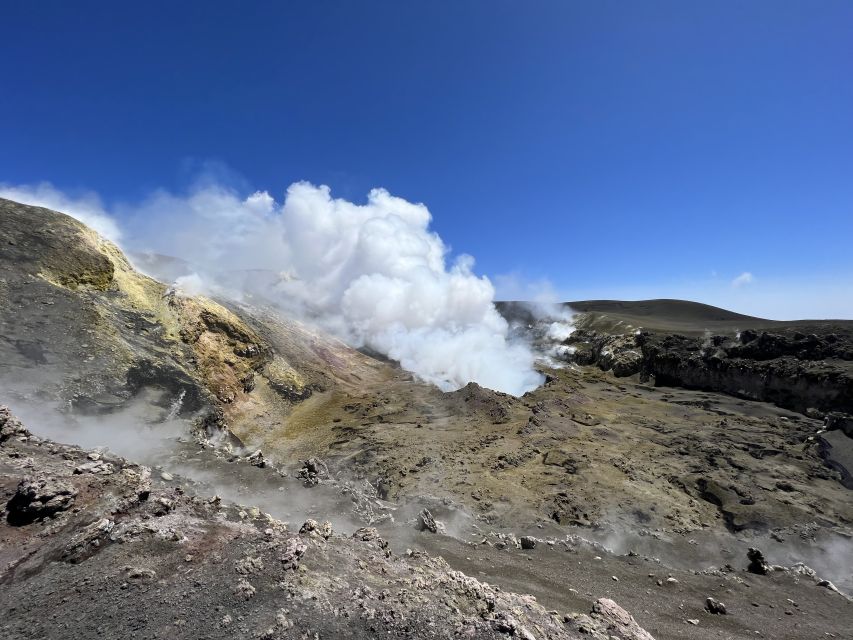 Catania: Summit Craters from North Etna with 4x4 vehicles - The off-road 4x4 ride to the Observatory at 2,800m