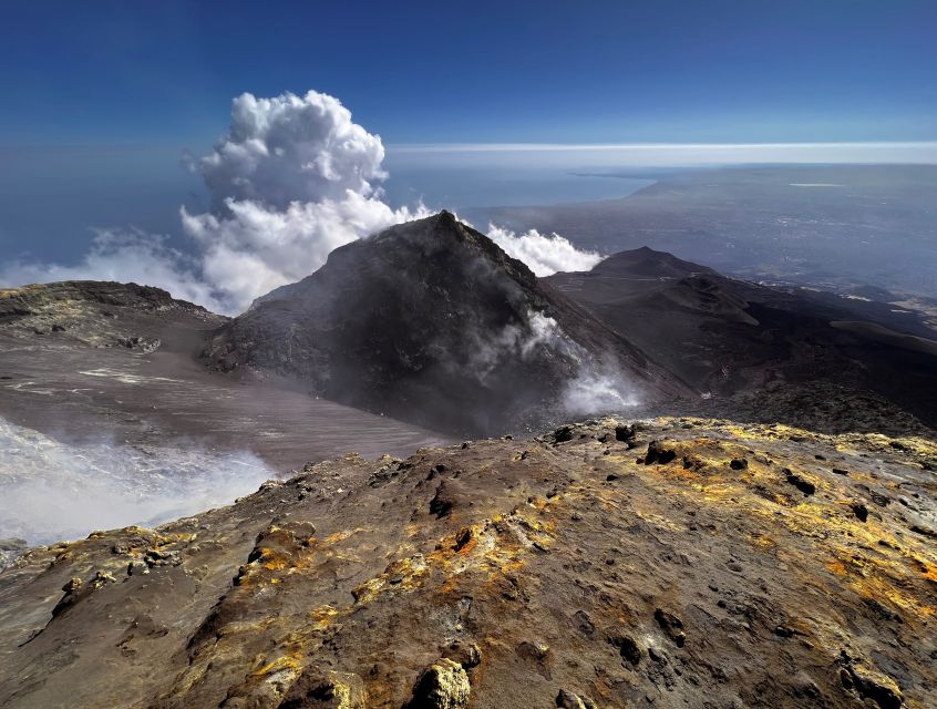 Catania: Summit Craters from North Etna with 4x4 vehicles - Returning by 4x4 to Piano Provenzana