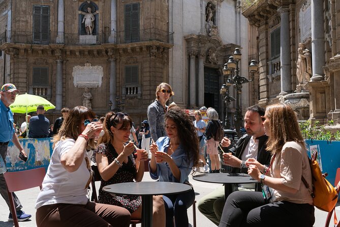 Catania: The Sweet Side of Sicily – A Food Tour by Do Eat Better - Stop 4: Villa Bellini for cannoli and the ricotta-versus-crunch moment